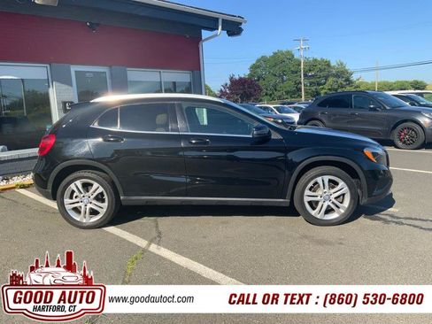 Used 2015 Mercedes-Benz GLA 250 4MATIC image 4