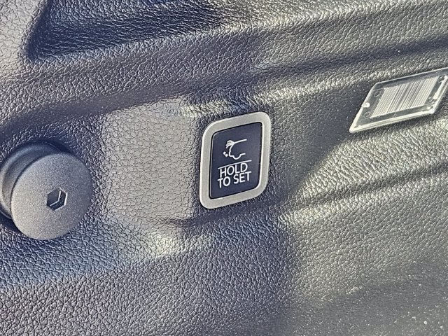 Used 2021 Jeep Grand Cherokee L Limited RWD image 32