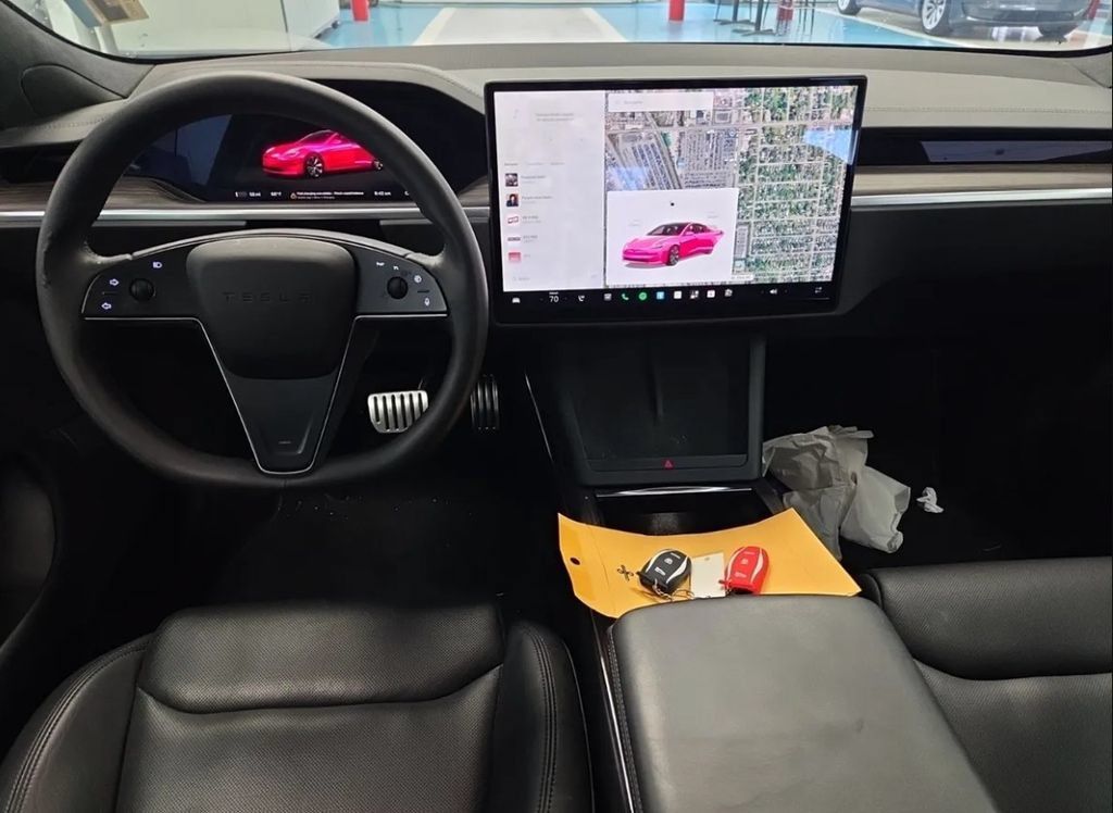 Used 2022 Tesla Model S AWD/4WD image 3