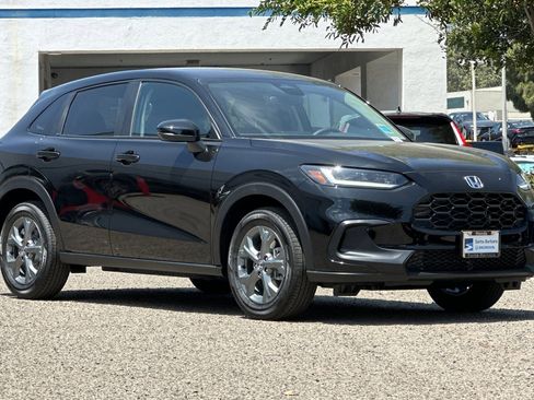 Used 2026 Honda HR-V LX image 2