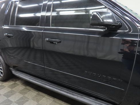 Used 2019 Chevrolet Suburban Premier image 29