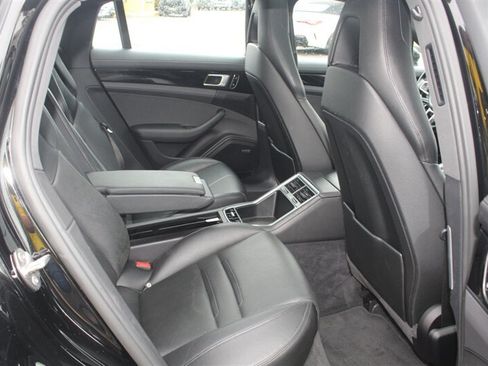Used 2018 Porsche Panamera 4S AWD/4WD image 17