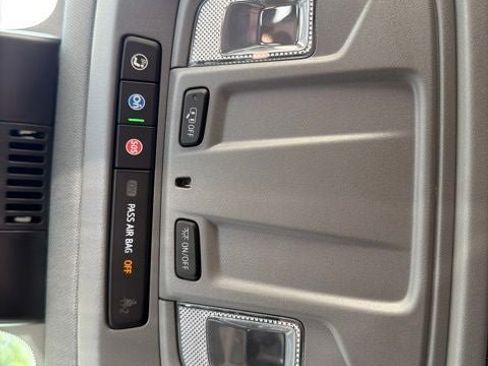 Used 2023 GMC Sierra 1500 SLT AWD/4WD image 15
