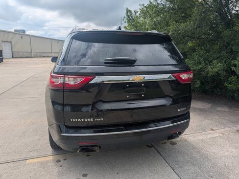 Used 2018 Chevrolet Traverse Premier AWD/4WD image 2