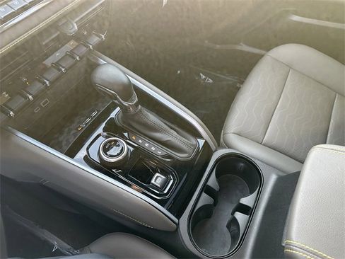 Used 2024 Chevrolet Colorado ZR2 w/ ZR2 Bison Edition image 24