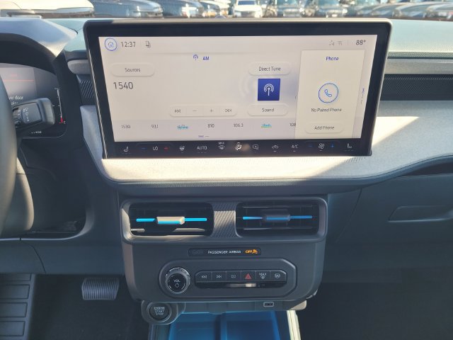 New 2026 Ford Maverick XLT w/ XLT Luxury Package FWD image 10