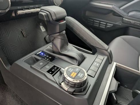 New 2026 Toyota Tacoma TRD Off-Road AWD/4WD image 25