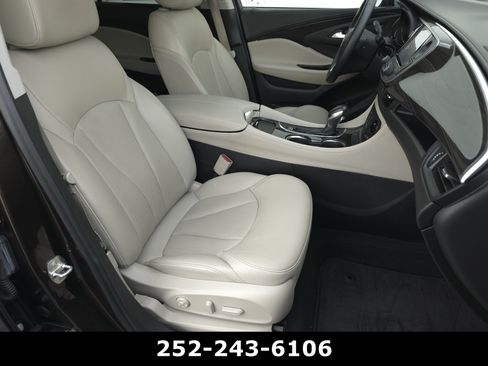 Used 2020 Buick Envision Essence FWD image 37