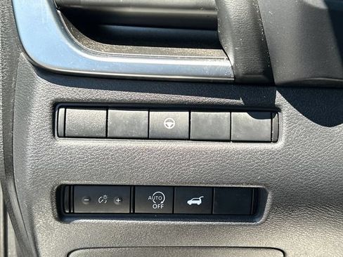 Certified 2023 Nissan Rogue SV w/ SV Premium B Package AWD/4WD image 21