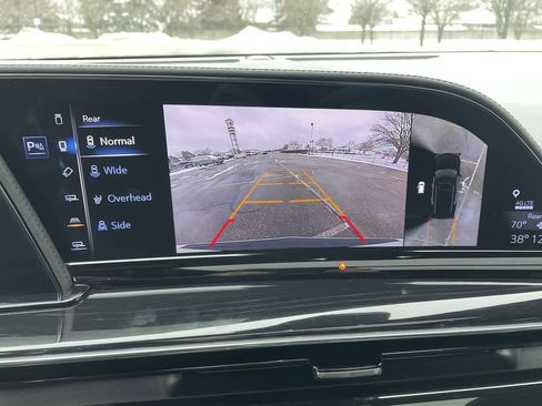 Certified 2023 Cadillac Escalade ESV V image 31