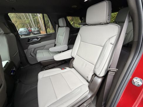 New 2026 GMC Yukon Elevation AWD/4WD image 17