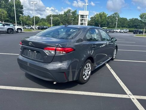 Used 2024 Toyota Corolla LE FWD image 4