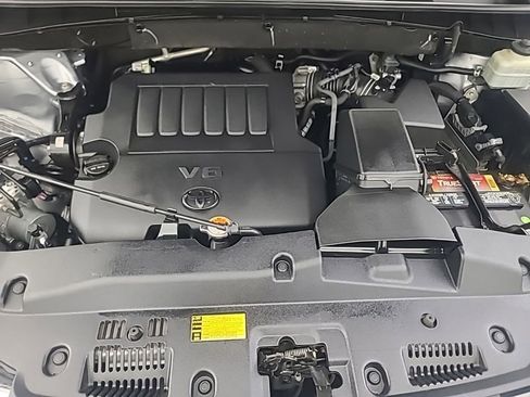 Used 2016 Toyota Highlander XLE AWD/4WD image 41