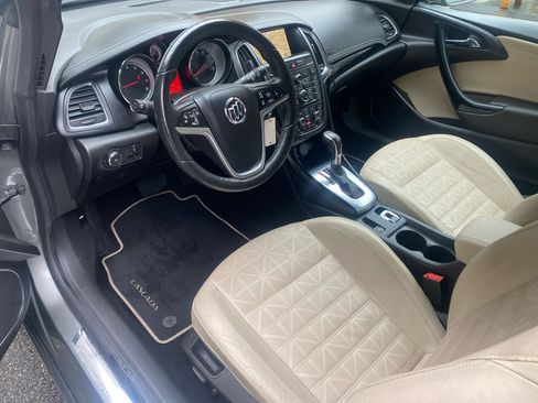 Used 2017 Buick Cascada Premium image 23