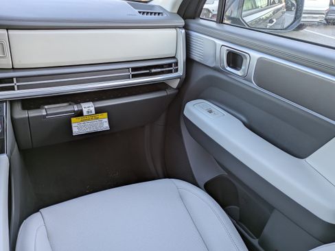 New 2026 Hyundai Santa Fe SE image 19