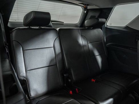 Used 2020 Chevrolet Traverse Premier w/ Redline Edition image 38