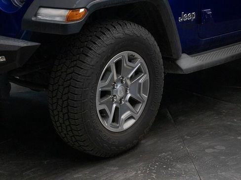 Used 2018 Jeep Wrangler Unlimited Sport image 7