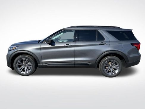 New 2026 Ford Explorer Active w/ Active Comfort Package AWD/4WD image 2