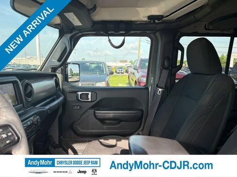 Used 2018 Jeep Wrangler Unlimited Sport S AWD/4WD image 11