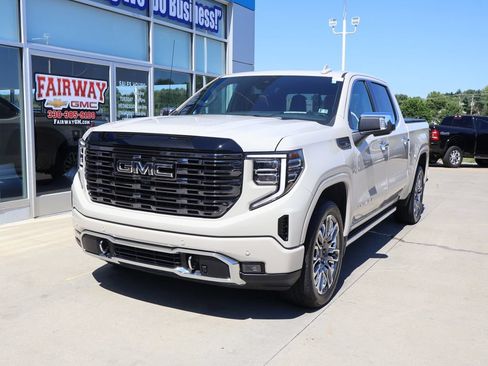 Certified 2026 GMC Sierra 1500 Denali Ultimate AWD/4WD image 6
