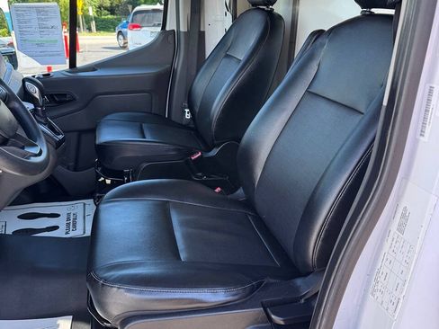 Used 2023 Ford Transit 350 DRW RWD image 13