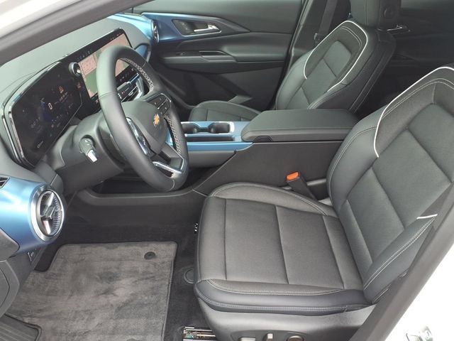 Certified 2024 Chevrolet Equinox EV LT FWD image 17