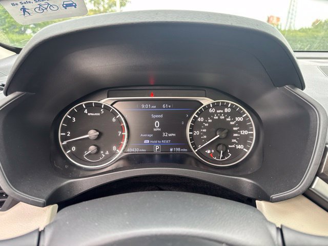Used 2025 Nissan Altima 2.5 SV FWD image 14