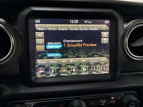 Used 2019 Jeep Wrangler Unlimited Sahara w/ Uconnect 4C Nav & Sound Group AWD/4WD image 46