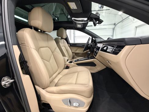 Used 2023 Porsche Macan S AWD/4WD image 21