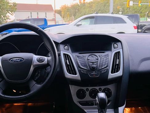 Used 2012 Ford Focus SE image 20