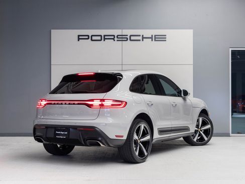 Certified 2026 Porsche Macan image 7
