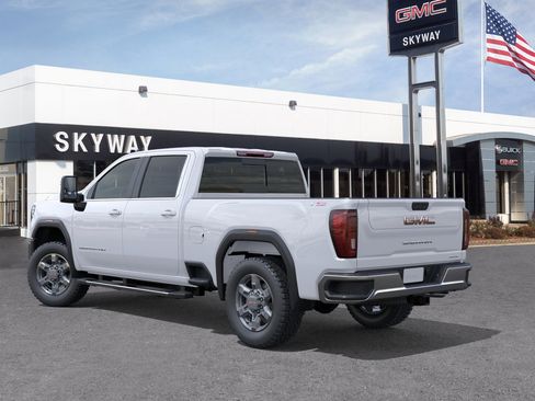 New 2026 GMC Sierra 2500 SLE image 3