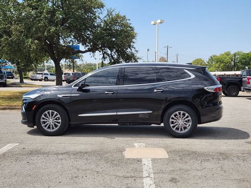 Used 2024 Buick Enclave Essence w/ Technology Package FWD image 3