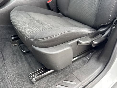 Used 2024 Chevrolet Colorado LT image 16