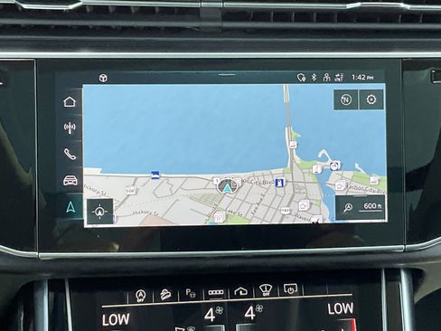 Used 2023 Audi Q8 Prestige image 18