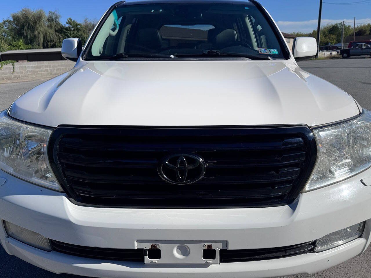 Used 2010 Toyota Land Cruiser AWD/4WD image 2