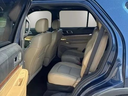 Used 2017 Ford Explorer Limited w/ Equipment Group 301A AWD/4WD image 24