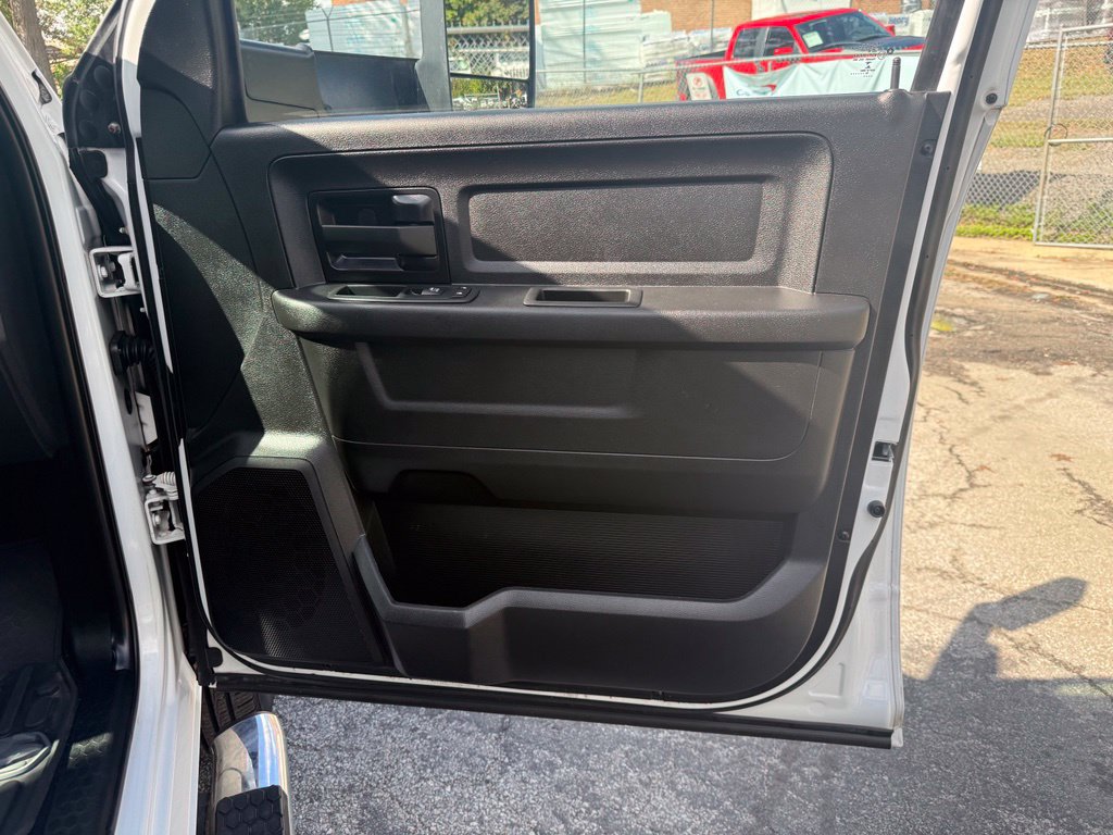 Used 2018 RAM 3500 Tradesman w/ Chrome Appearance Group AWD/4WD image 44