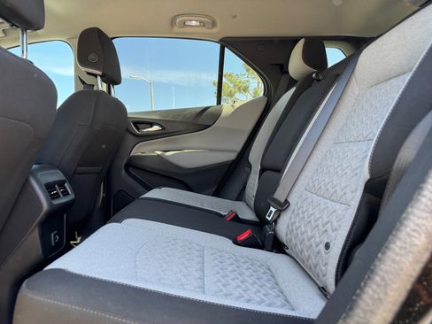 Used 2024 Chevrolet Equinox LS w/ LS Convenience Package image 17