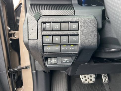 Used 2025 Toyota Tacoma TRD Pro image 17