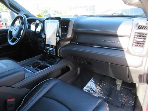 Certified 2024 RAM 2500 Limited image 13