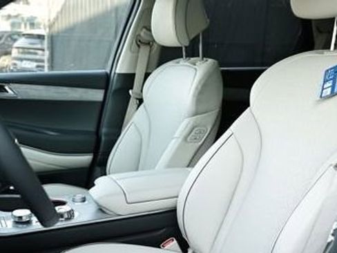 New 2026 Genesis GV80 2.5T Prestige image 21