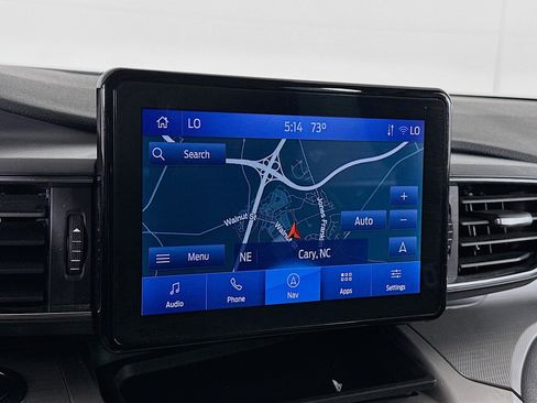 Used 2022 Ford Explorer XLT w/ Equipment Group 202A image 22