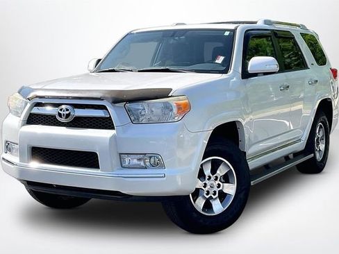 Used 2011 Toyota 4Runner SR5 w/ Convenience Pkg RWD image 2