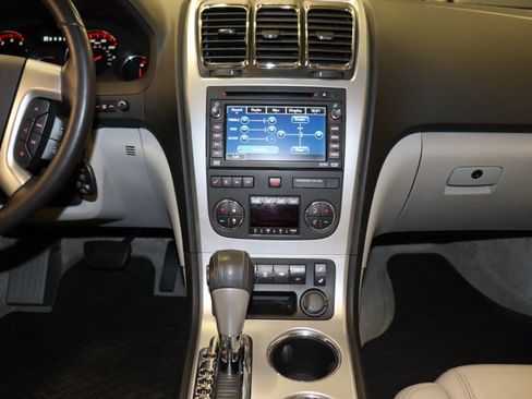 Used 2008 GMC Acadia SLT AWD/4WD image 25