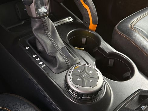 Used 2022 Ford Bronco Badlands image 17