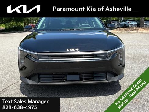 New 2026 Kia K4 FWD image 2
