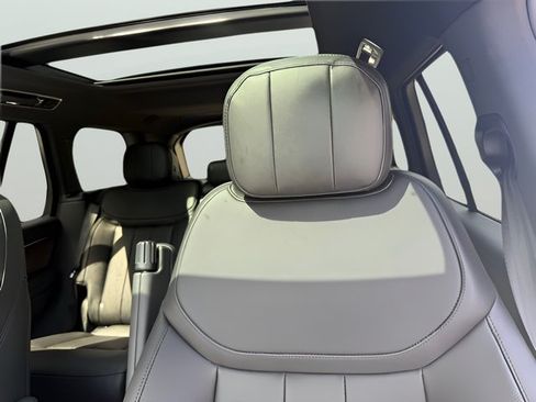 New 2026 Land Rover Range Rover SE AWD/4WD image 16