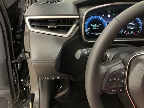 Used 2026 Toyota Corolla Cross XLE w/ Convenience Package image 14