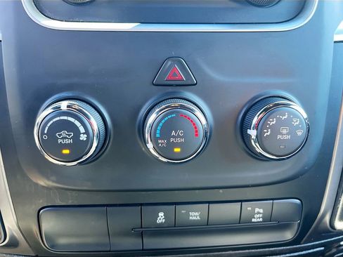 Used 2021 RAM 1500 Classic Warlock image 15